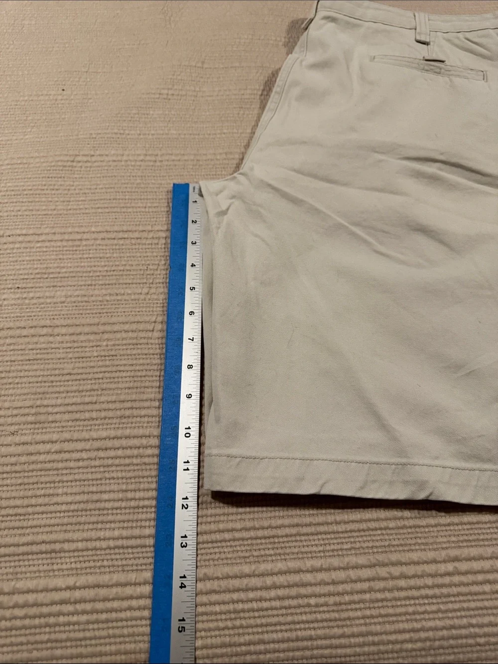 Perry Ellis Flat-Front Men's Shorts in Light Beige
